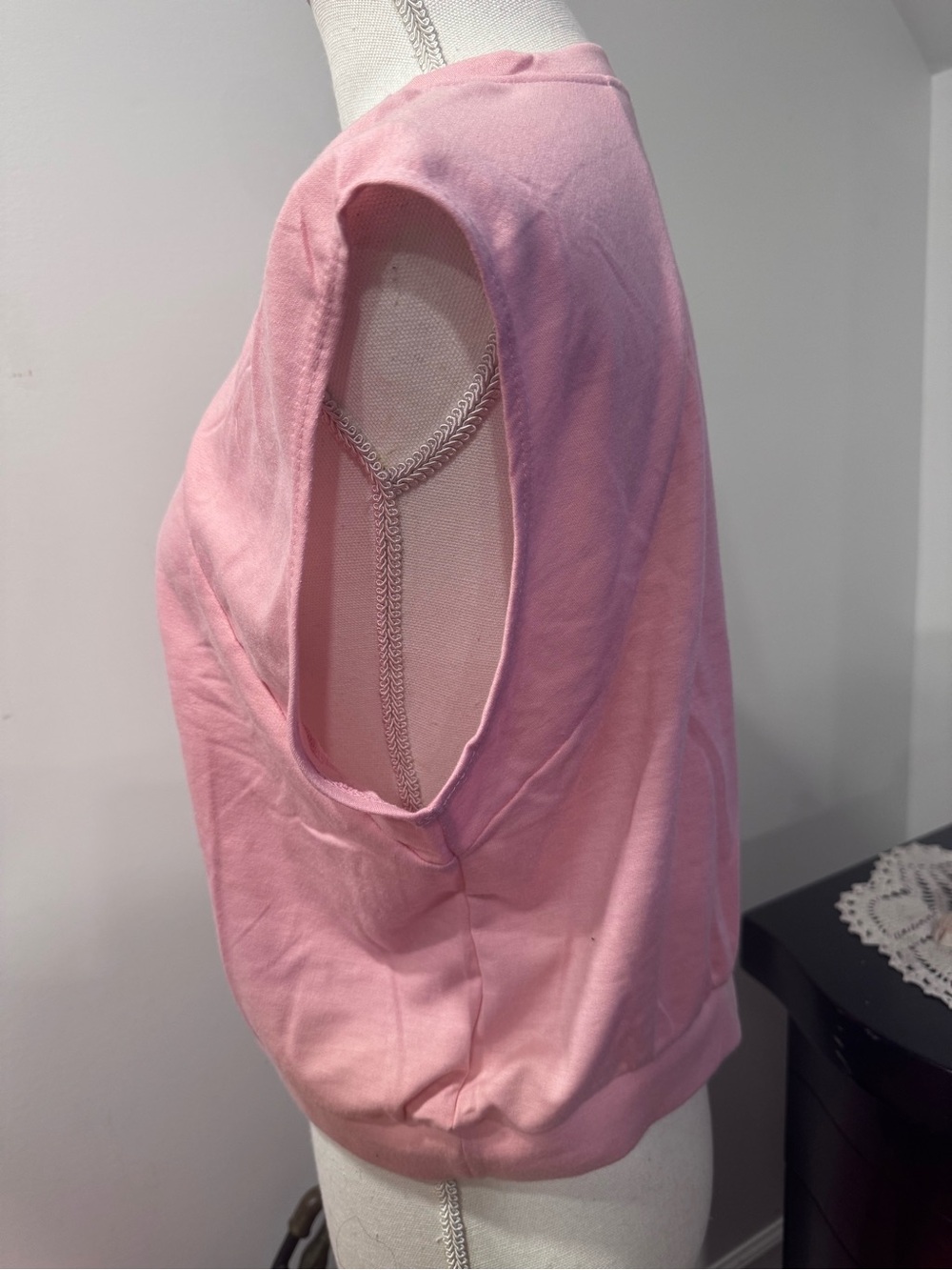 Soft Pink Sleeveless Pullover Cropped Top and Skirt - Picture 3 of 13